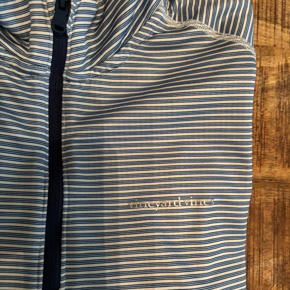 Vineyard Vines Blue Striped Men's Pullover - Picture 3 of 4